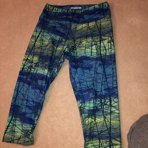 Capri athletic leggings